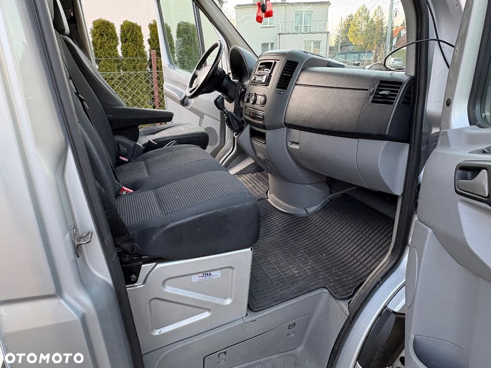 Mercedes-Benz Sprinter - 7