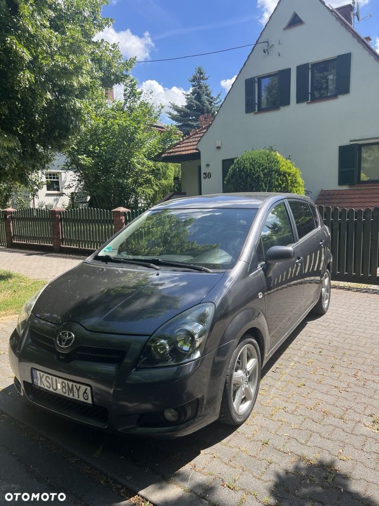 Toyota Corolla Verso - 1