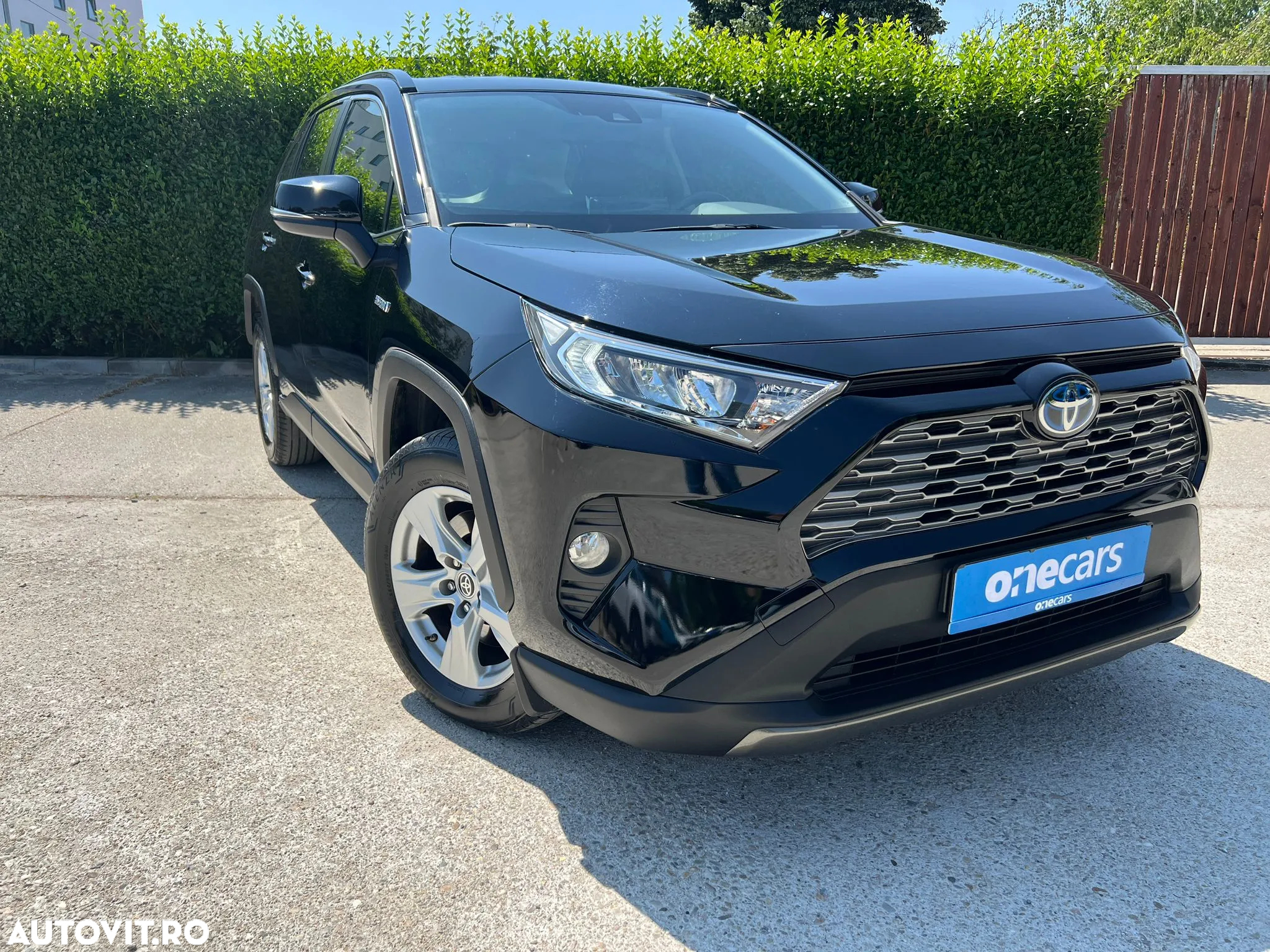 Toyota RAV4 - 9