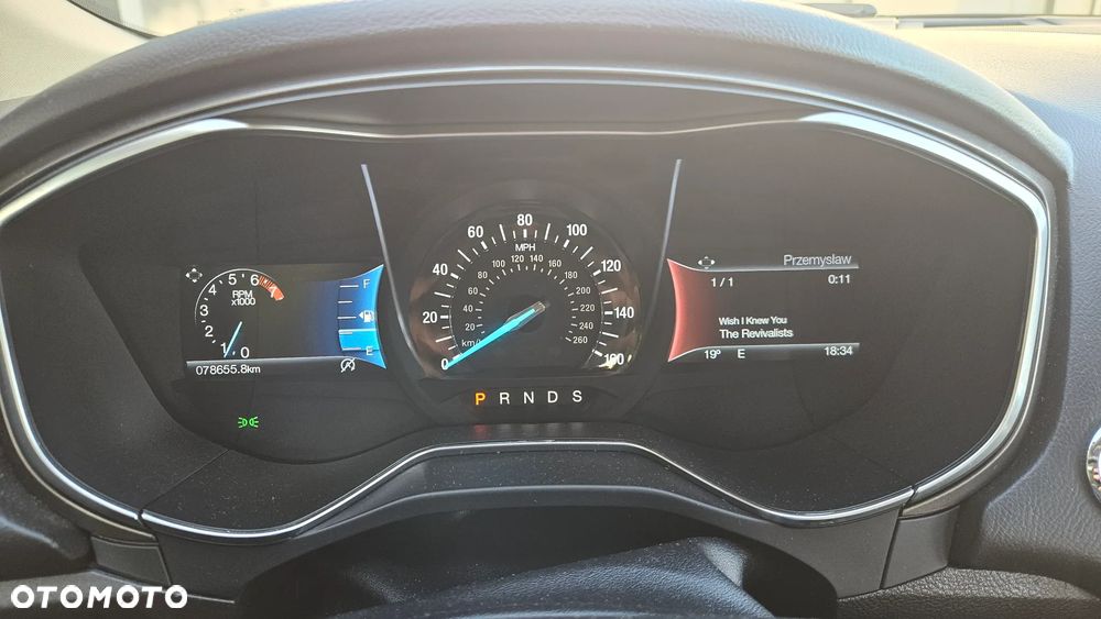 Ford Fusion - 33
