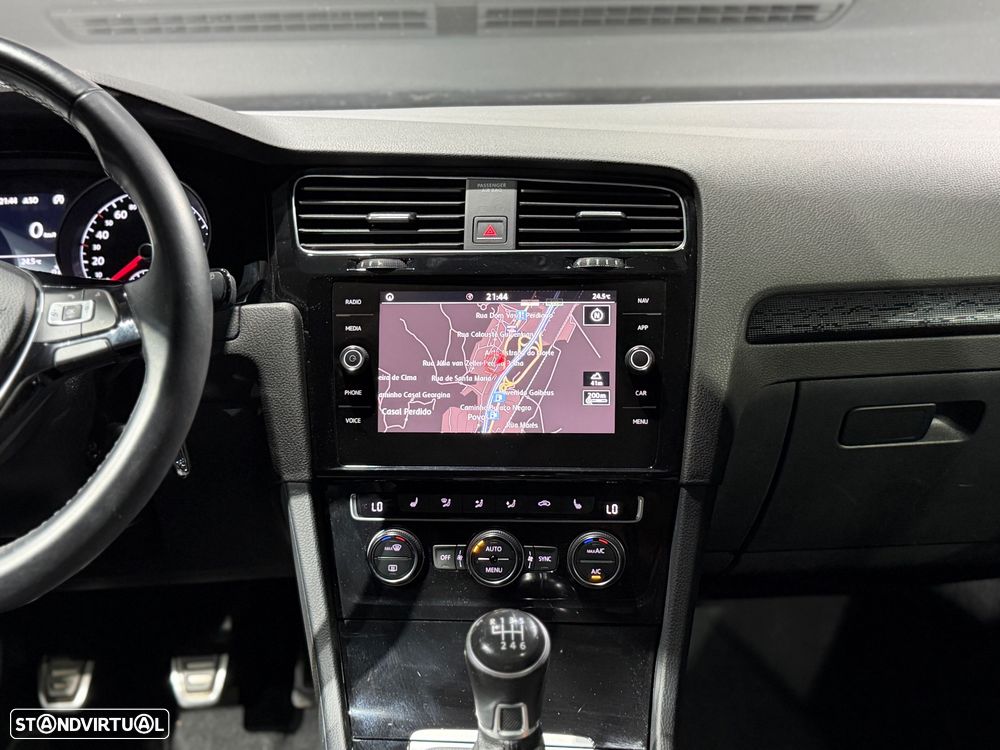 VW Golf 1.4 TSI Sound - 34
