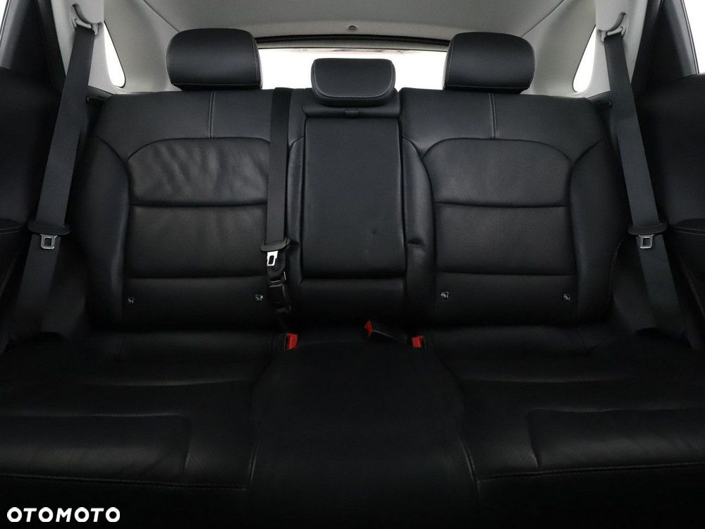 Kia Niro 1.6 GDI Plug-in Hybrid L - 19