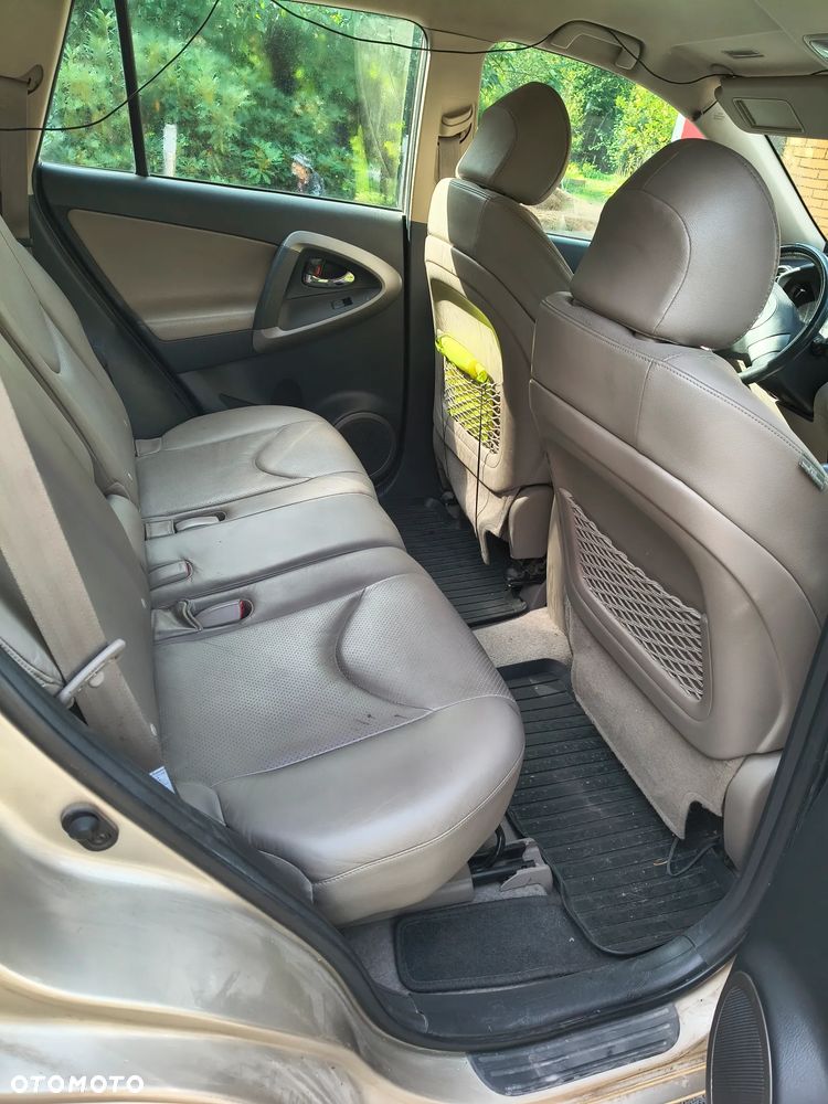 Toyota RAV4 2.0 VVT-i Prestige - 6