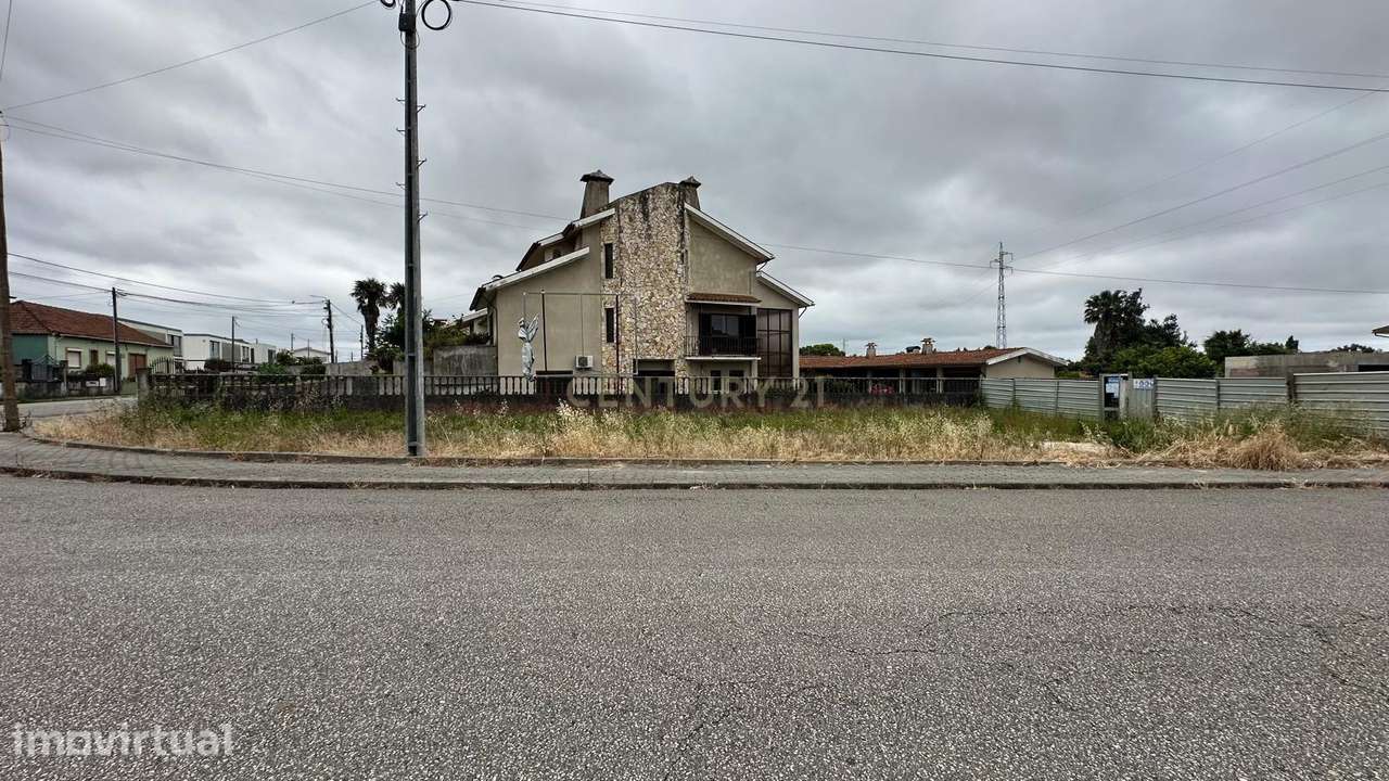 Terreno Urbano com Projeto Aprovado junto ao Glicinias - Grande imagem: 2/7