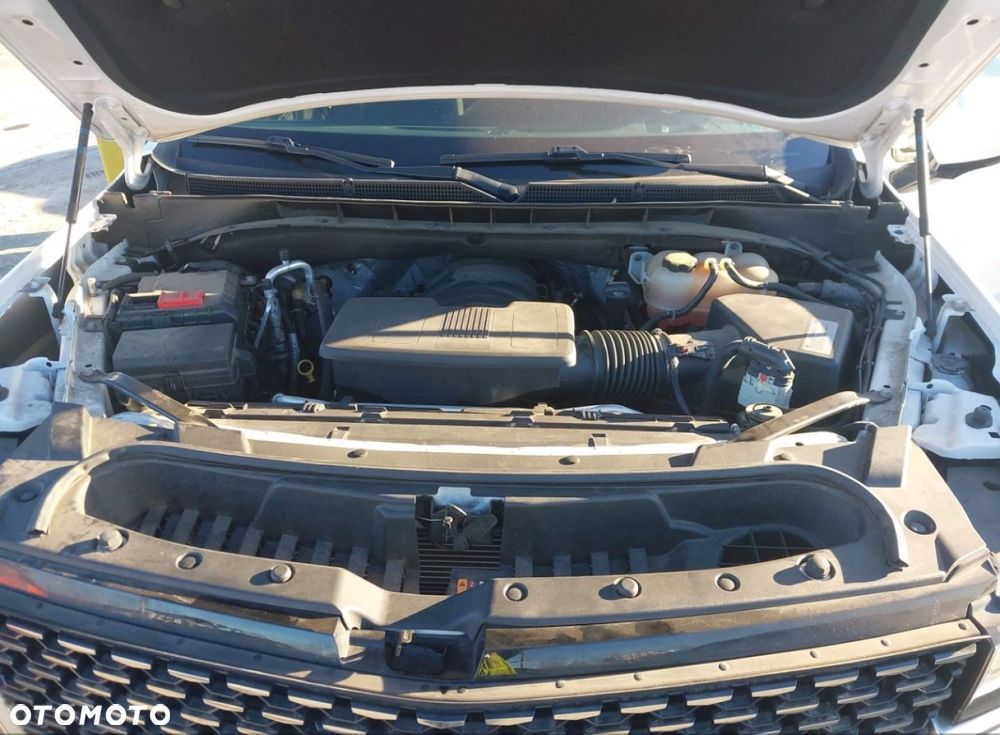 Cadillac Escalade - 12