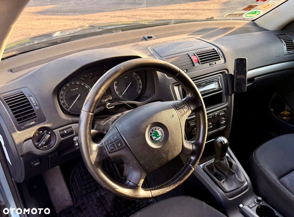 Skoda Octavia 2.0 FSI Elegance - 9