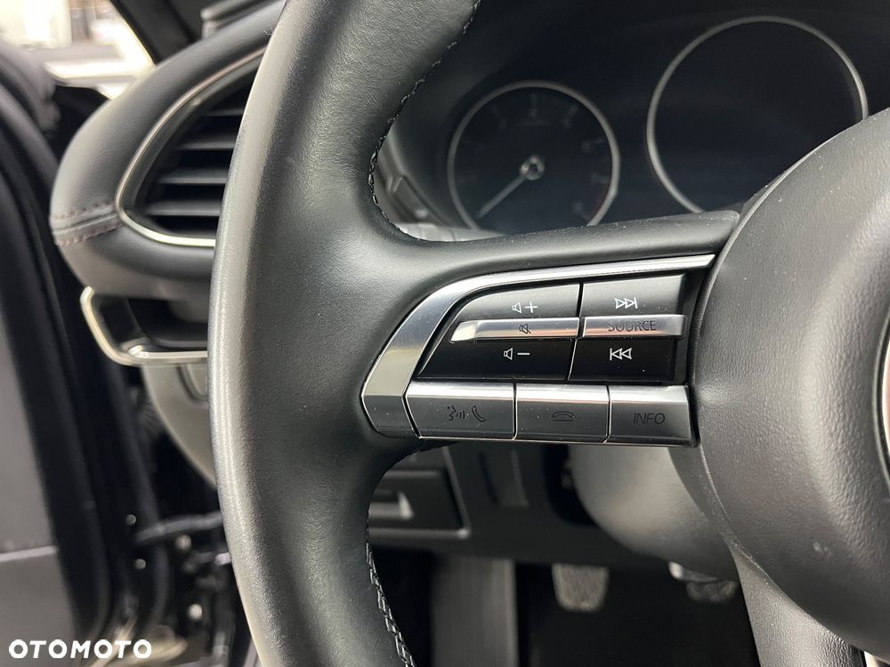 Mazda 3 2.0 mHEV Exclusive Line - 8