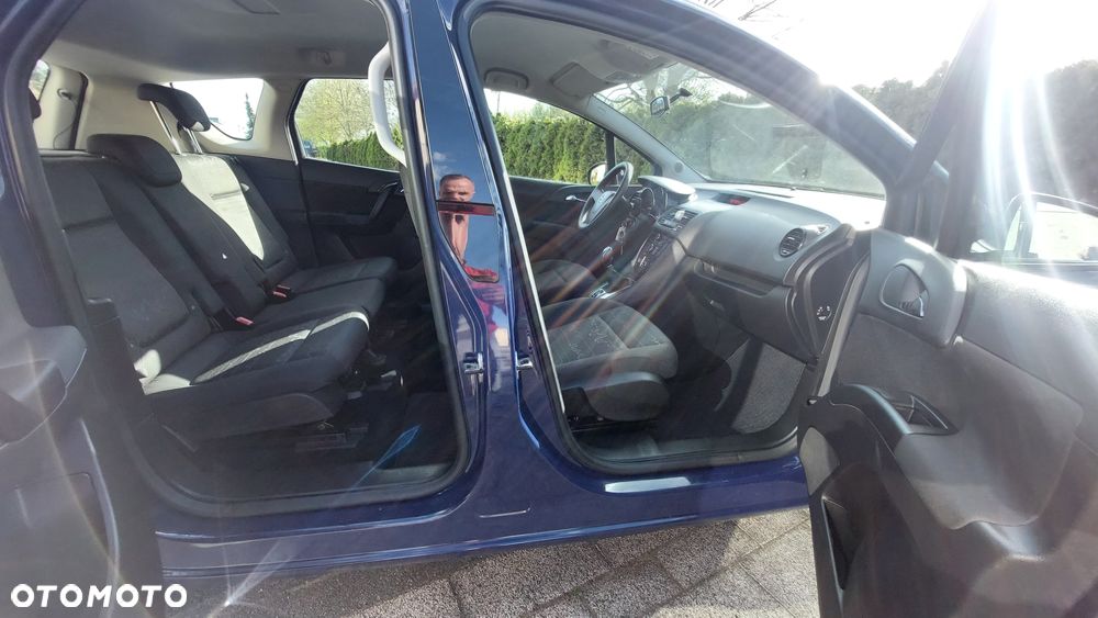 Opel Meriva - 11