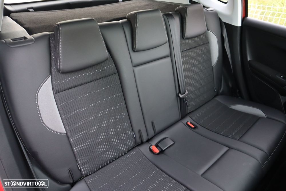 Peugeot 2008 1.6 BlueHDi Allure - 14