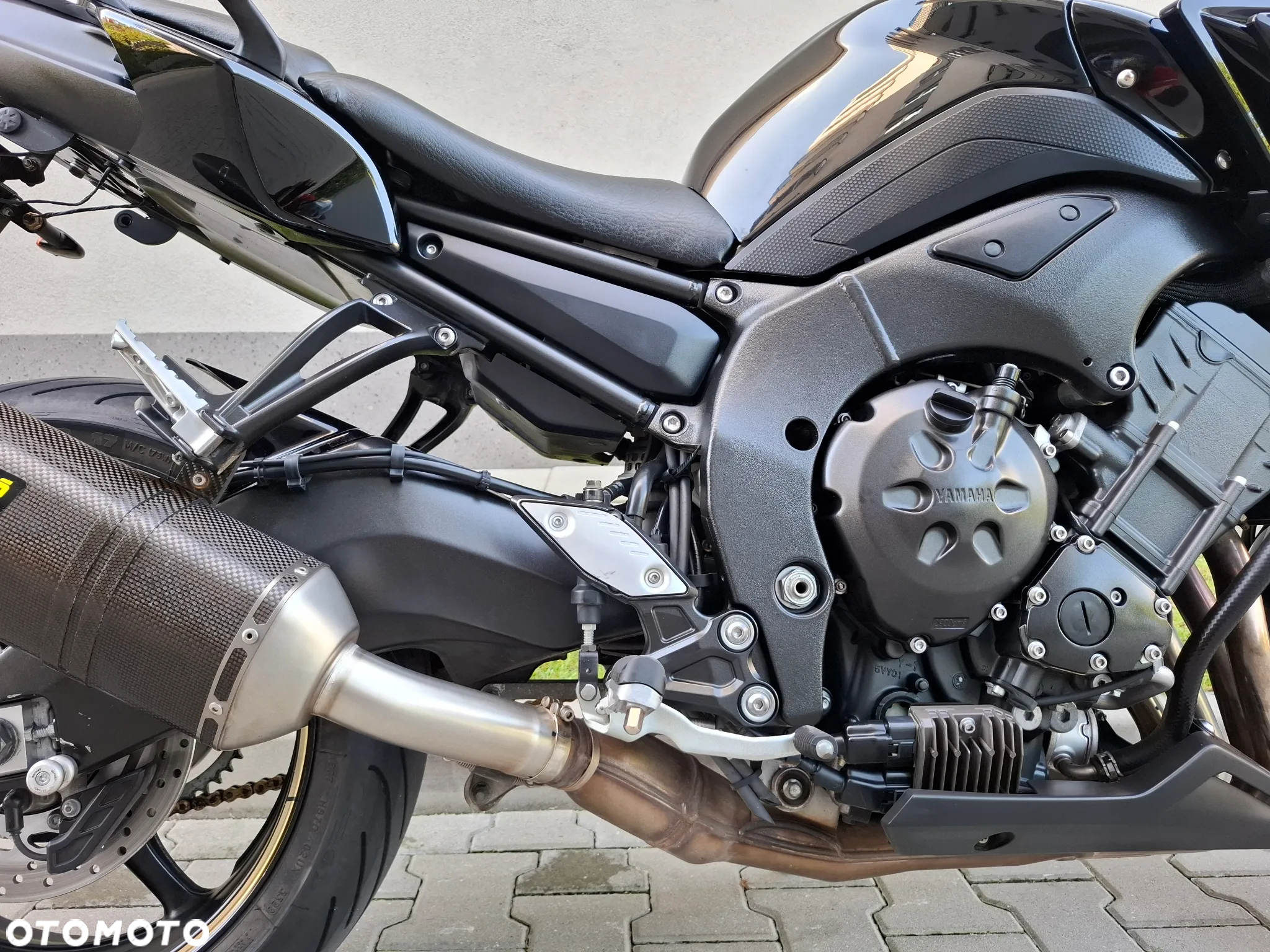 Yamaha FZ8 - 35