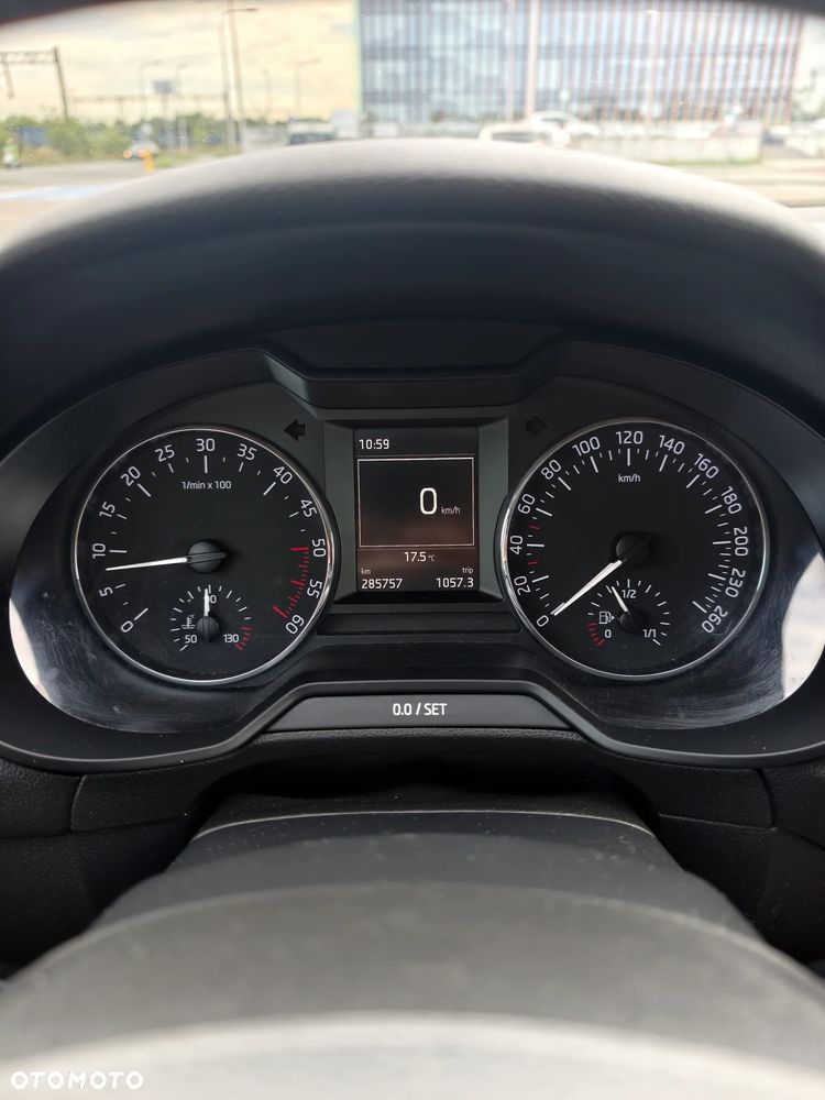 Skoda Octavia 2.0 TDI Style - 14