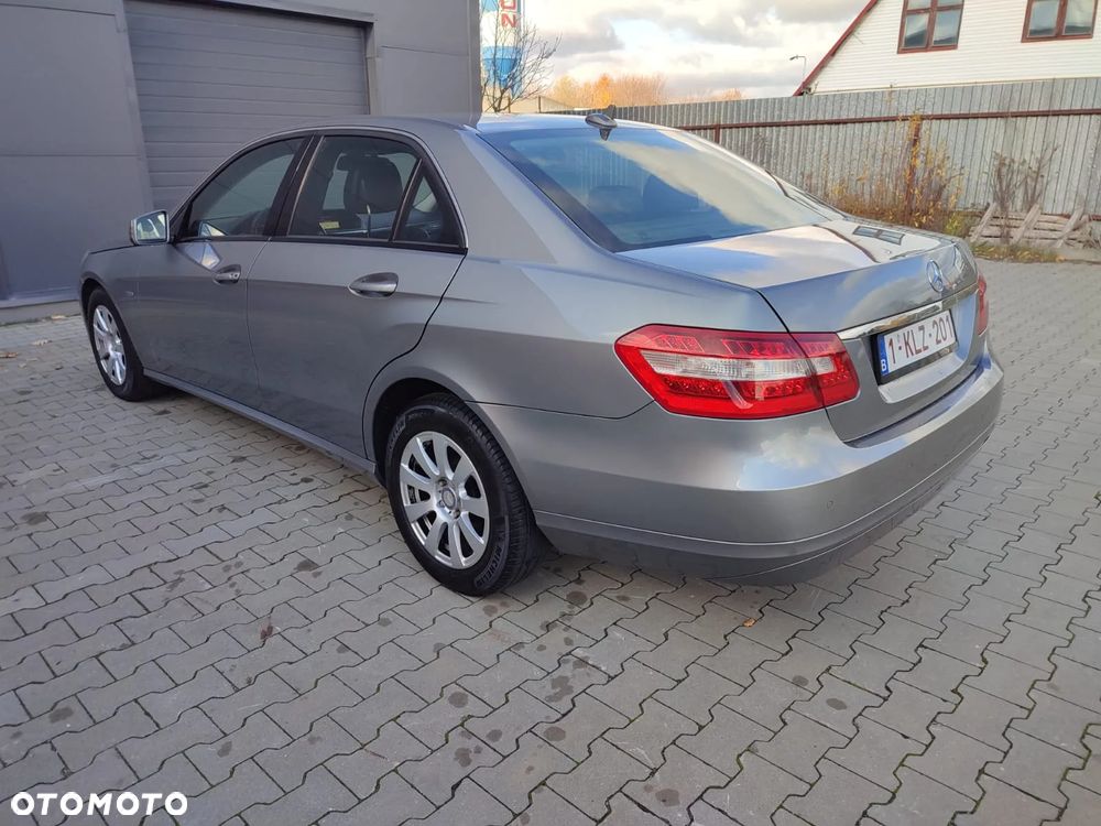 Mercedes-Benz Klasa E ver-200-cdi-classic - 14