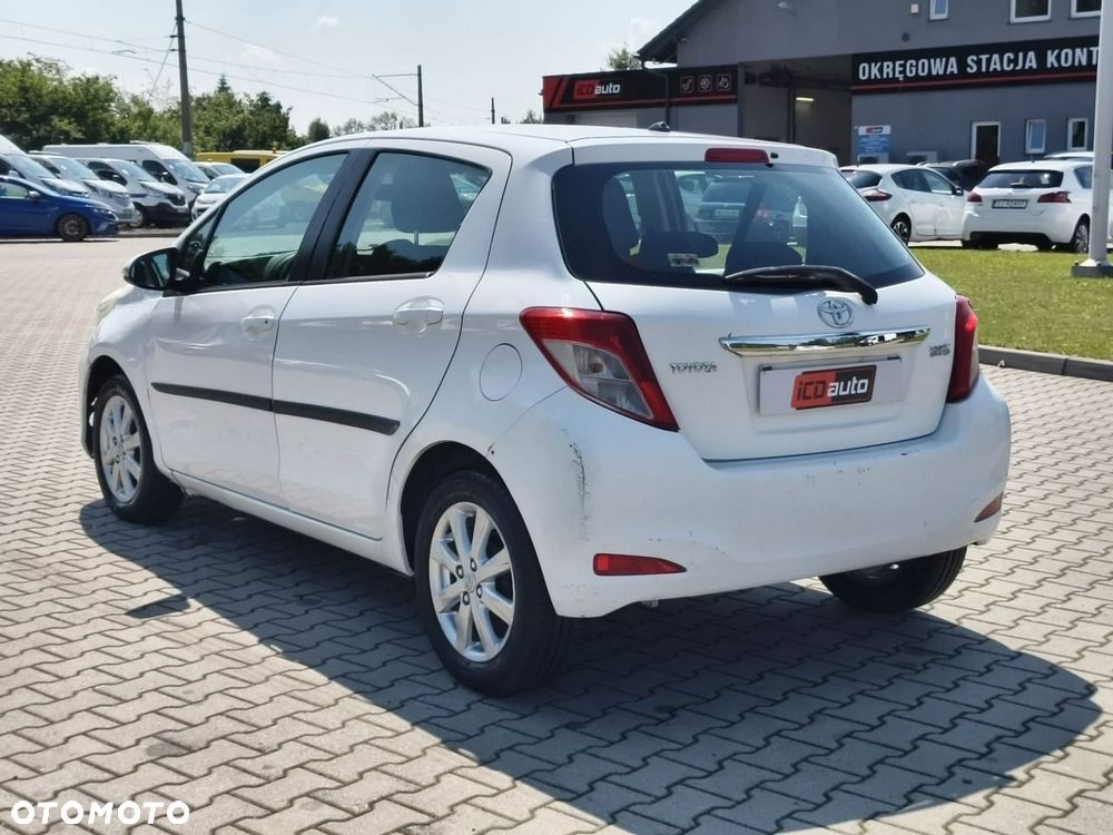 Toyota Yaris - 5