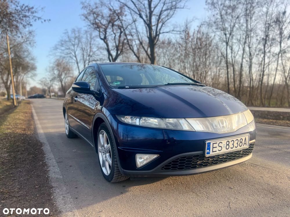 Honda Civic 1.8 Comfort - 1