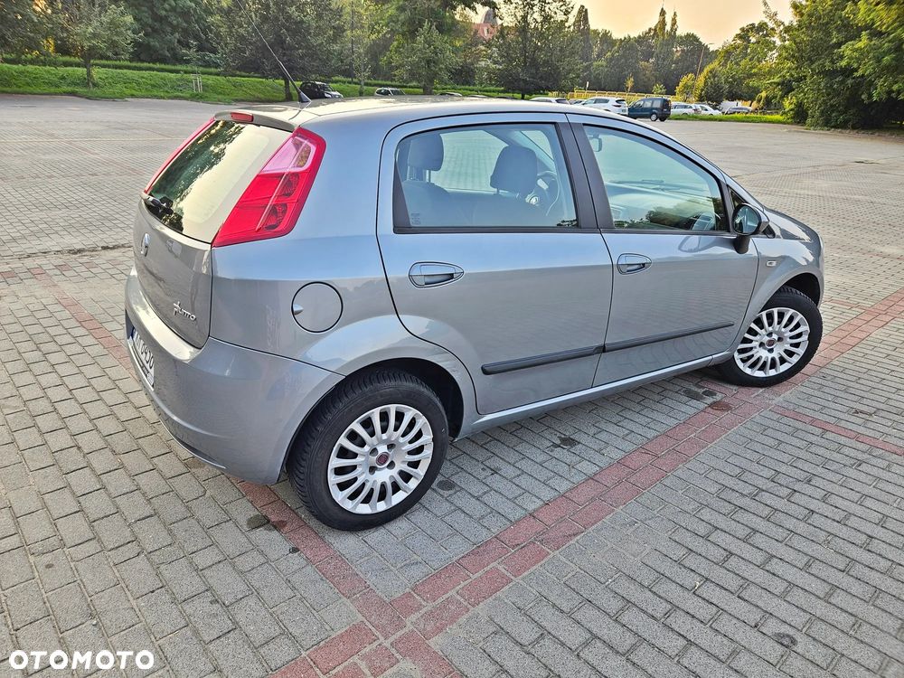 Fiat Grande Punto 1.4 8V - 4