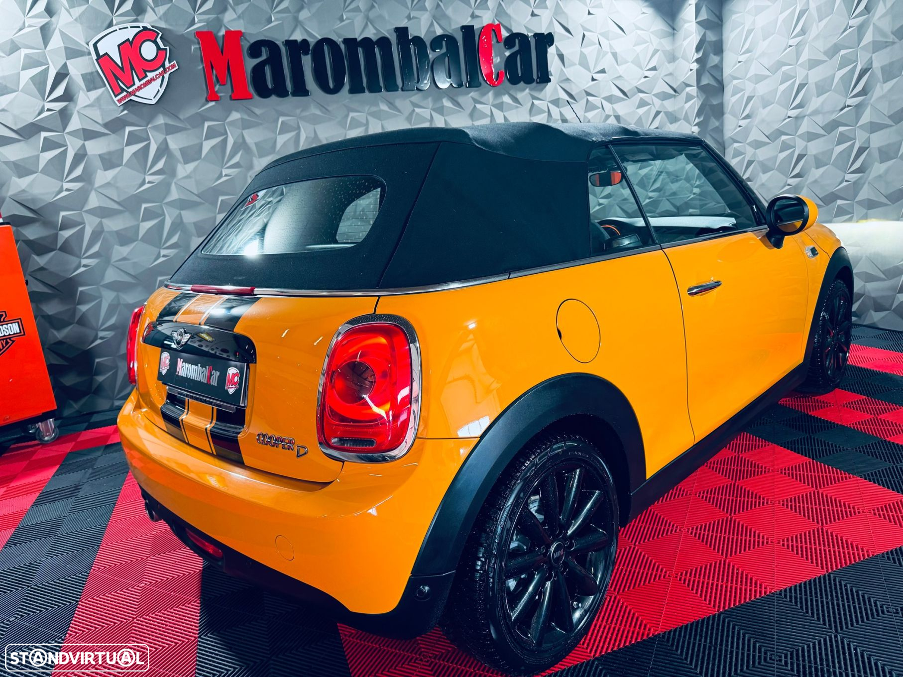 MINI Cabrio Cooper D - 12