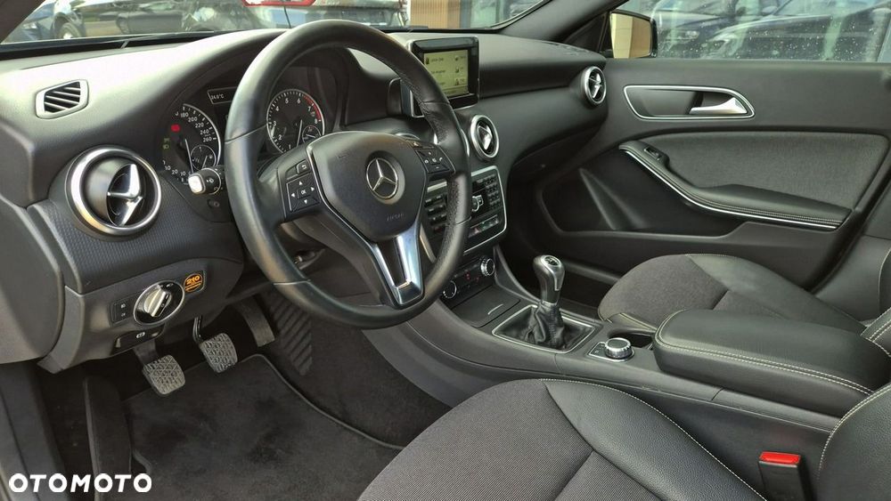 Mercedes-Benz Klasa A 180 Urban - 15
