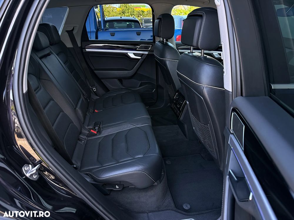 Volkswagen Touareg 3.0 V6 TDI 4Motion DPF Automatik Elegance - 25