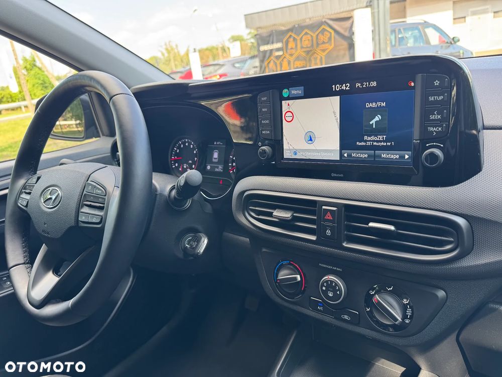 Hyundai i10 1.0 BlueDrive Premium - 24