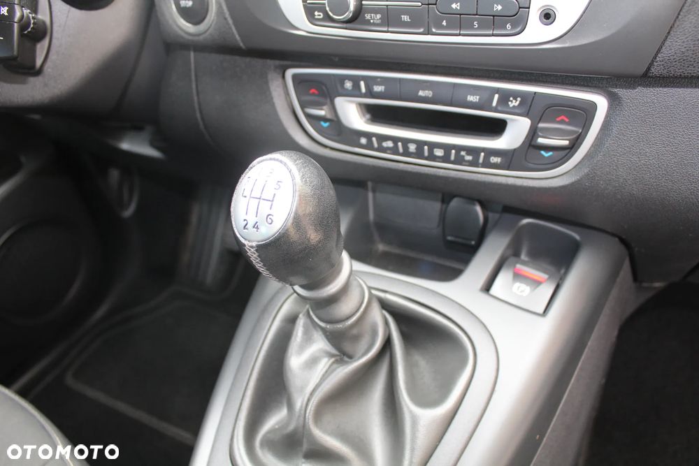 Renault Scenic - 18