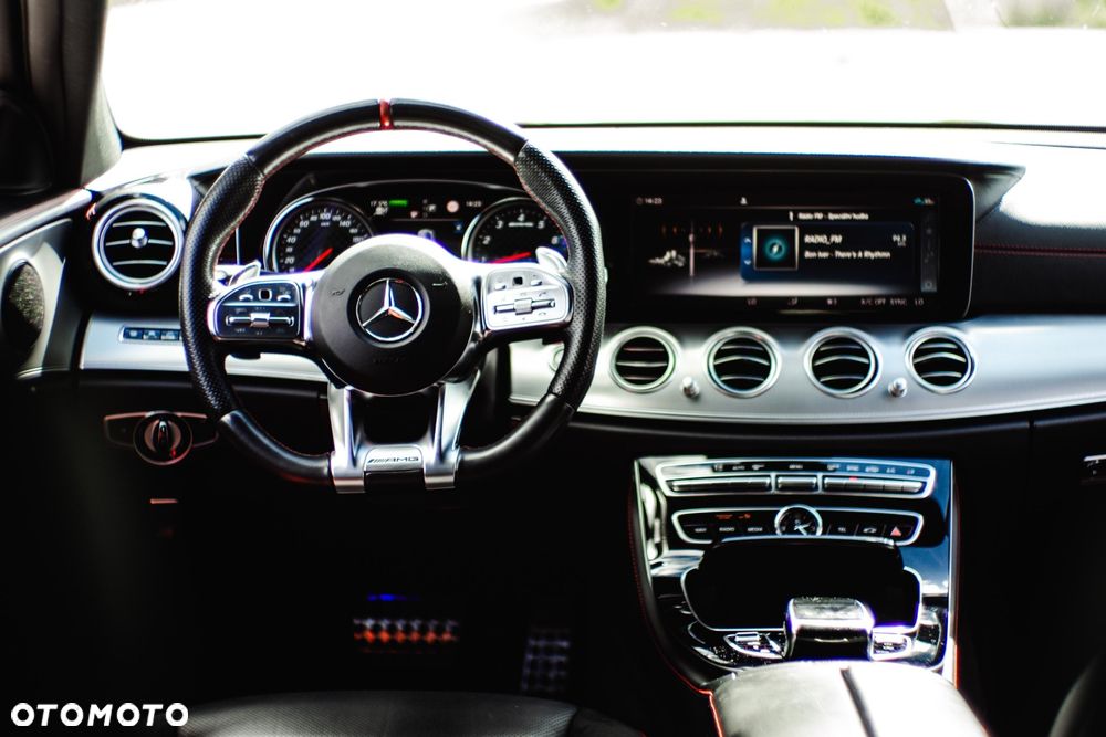 Mercedes-Benz Klasa E AMG 53 4-Matic+ - 8