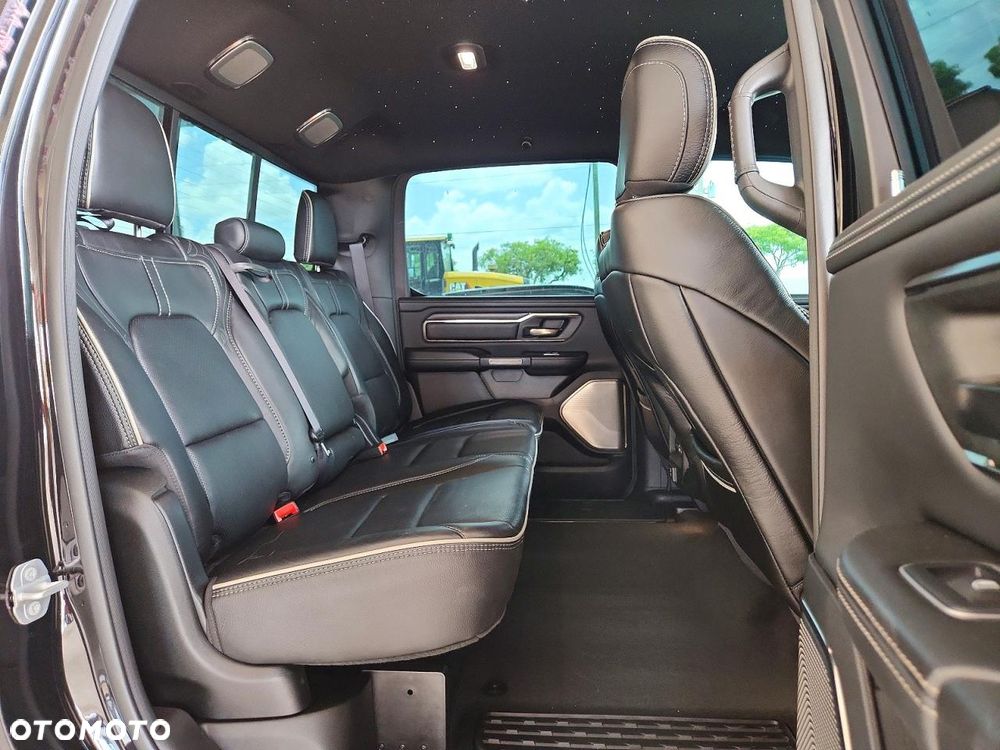RAM 1500 - 10
