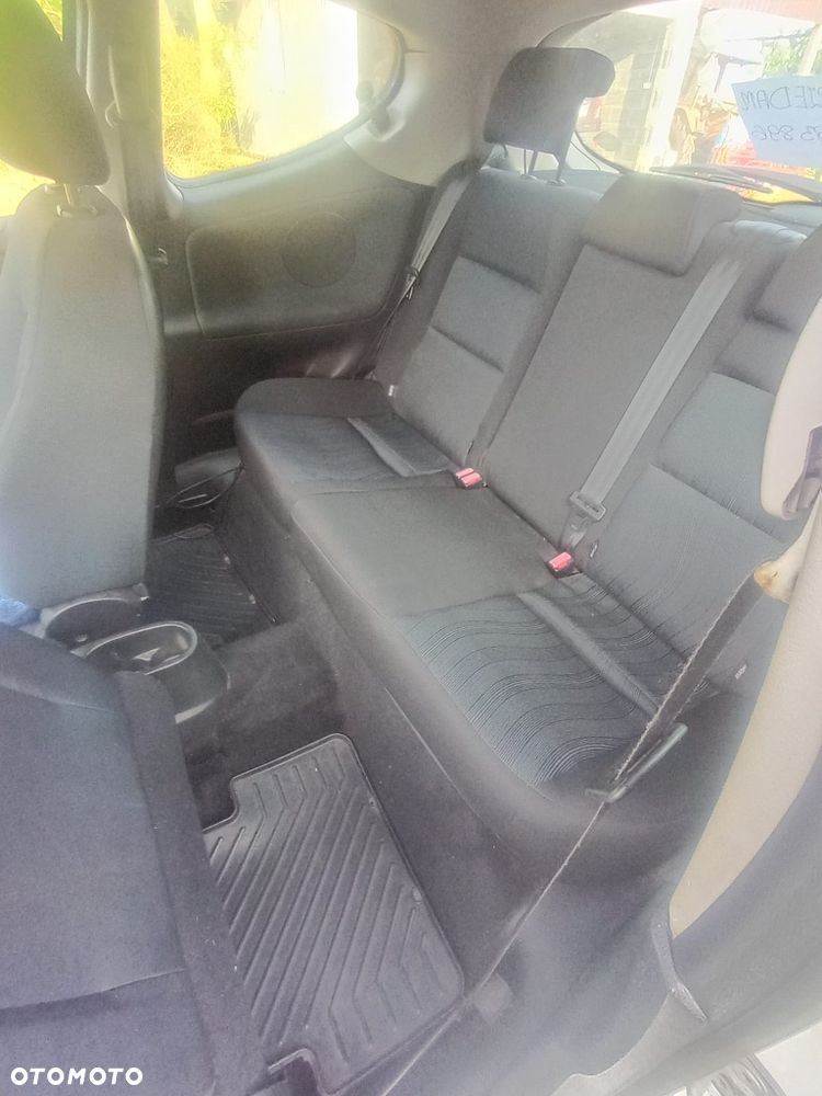 Peugeot 207 - 7