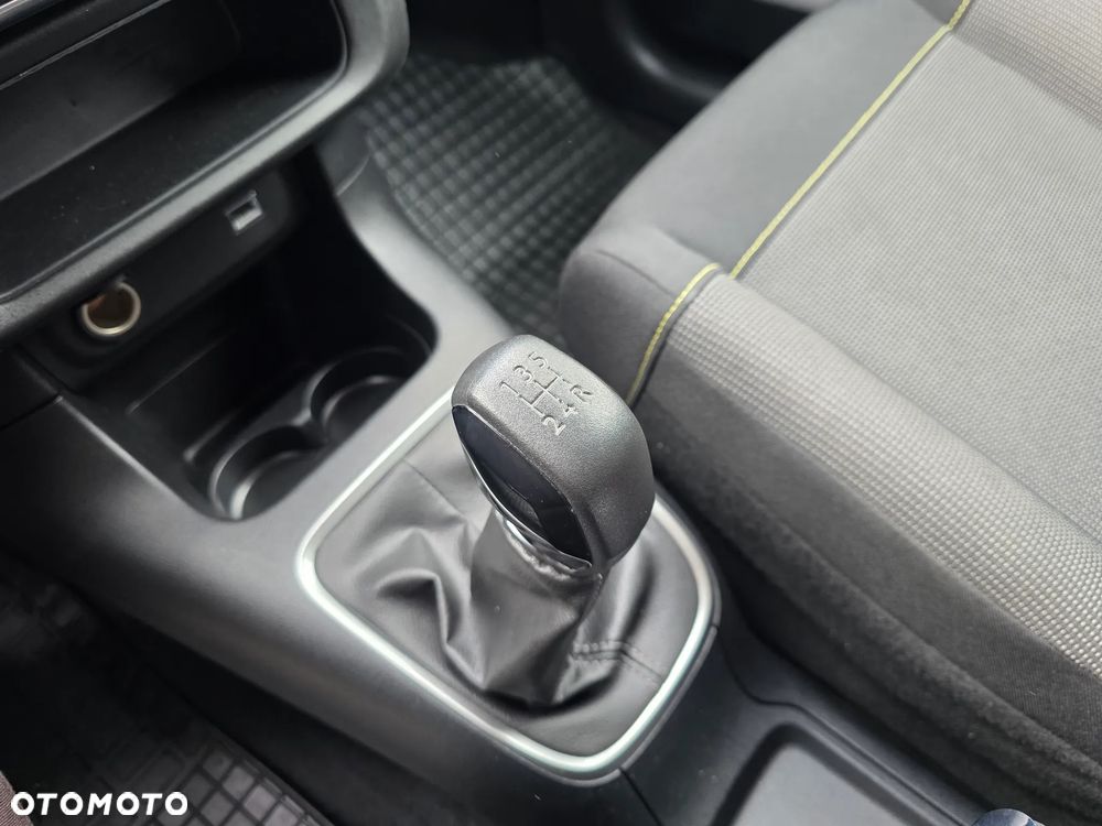 Citroën C3 1.2 PureTech Shine - 22