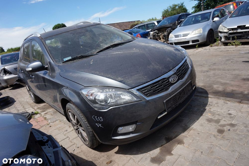 KIA CEED I LIFT KOMBI 2011 5K 1.6 CRDI D4FB 127KM WAJ6C CZARNY na części - 7
