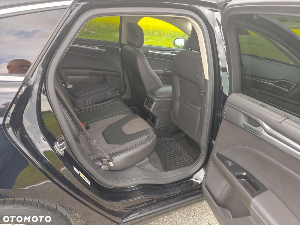 Ford Mondeo 2.0 TDCi Titanium 4WD PowerShift - 11