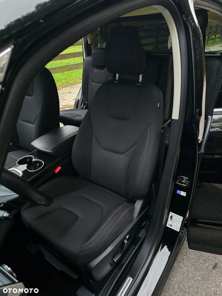 Ford S-Max 2.0 EcoBlue Allrad TITANIUM - 24