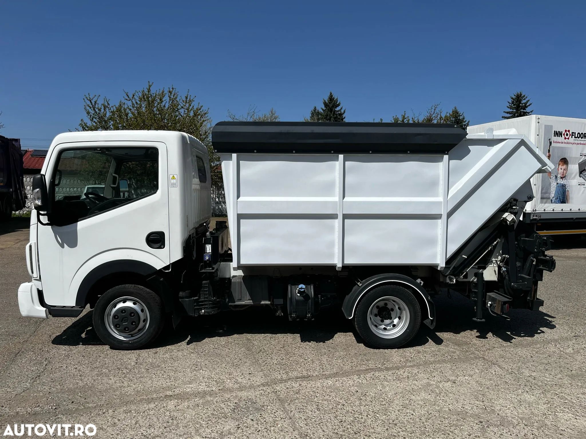 Renault Maxity - 1