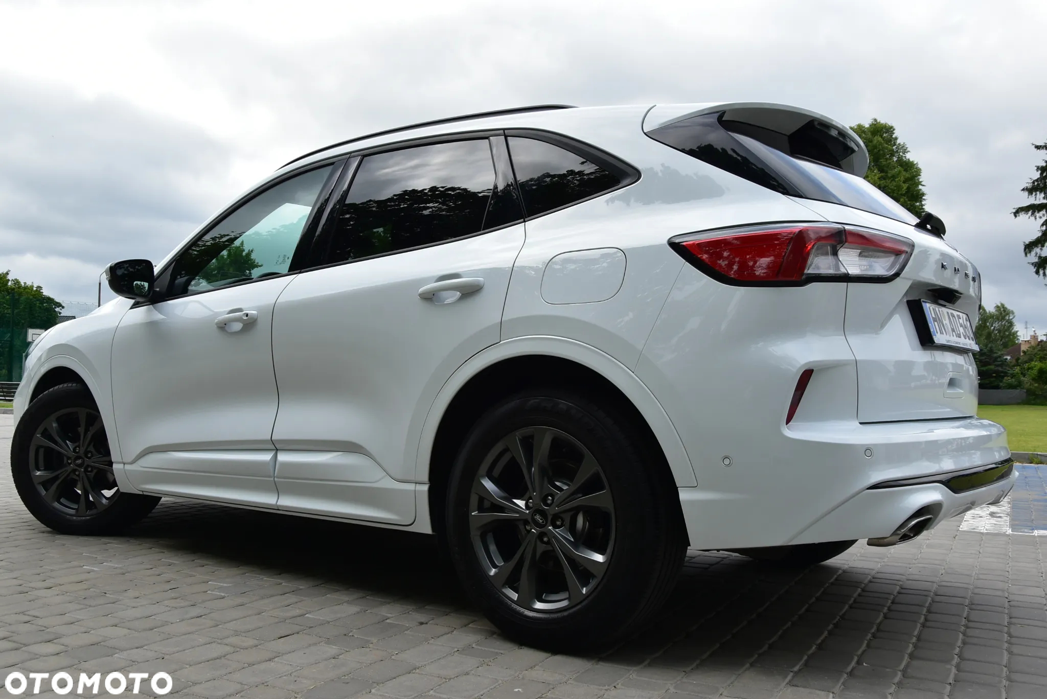 Ford Kuga 2.0 EcoBlue Hybrid ST-LINE X - 31