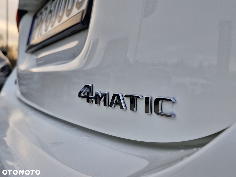 Mercedes-Benz Klasa A 220 4-Matic AMG Line 7G-DCT - 40