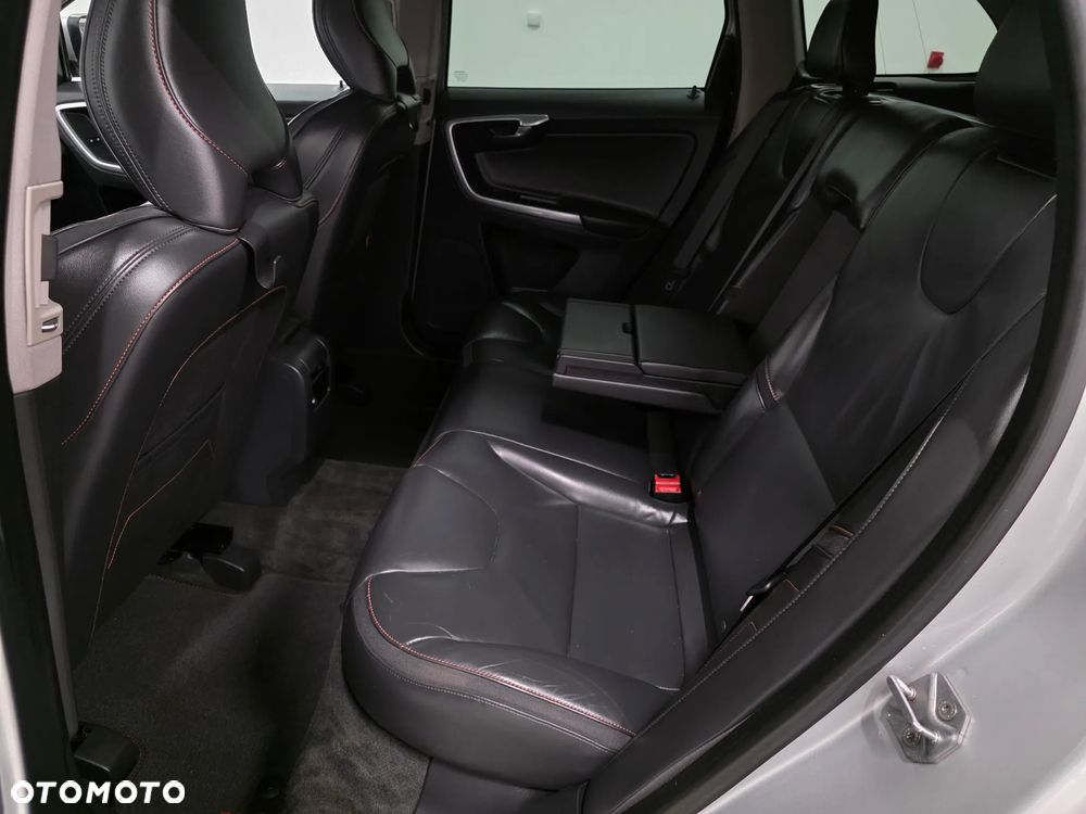 Volvo XC 60 D3 Geartronic Ocean Race - 19
