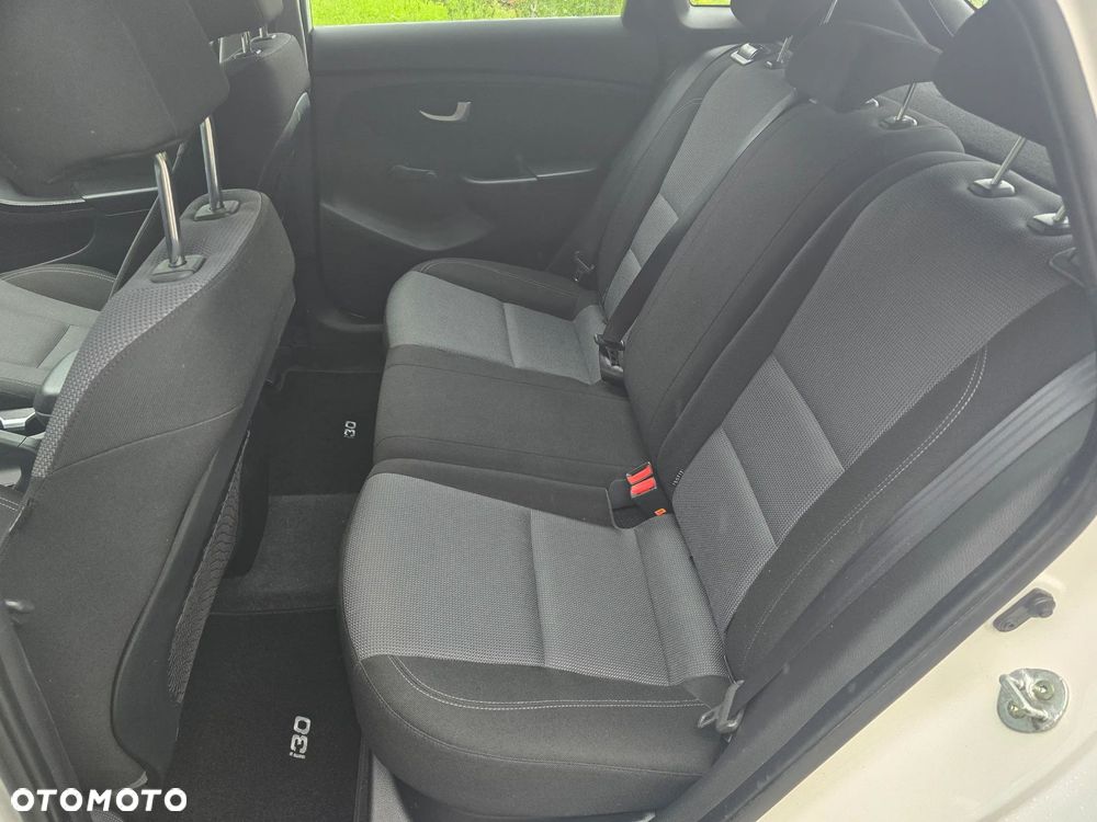 Hyundai i30 1.4 CRDi Advantage - 6