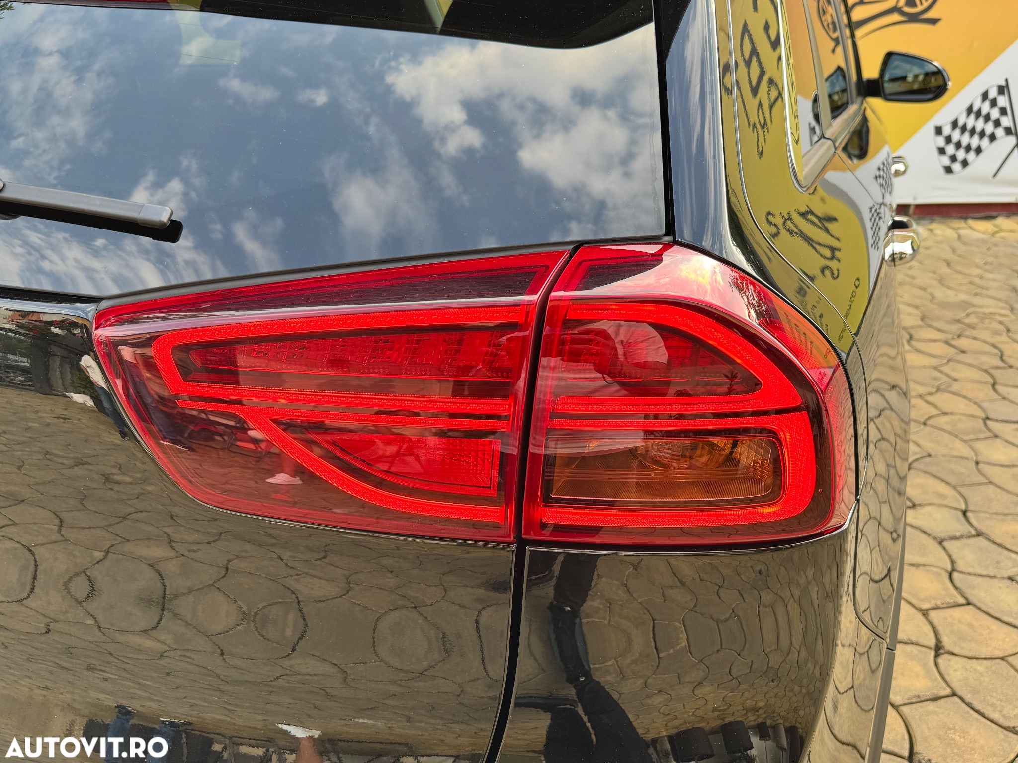 Kia Niro 1.6 GDI 6DCT HEV Premium - 22