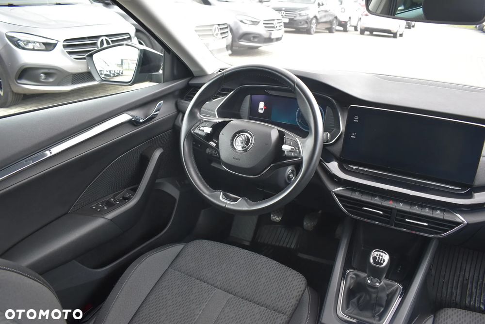 Skoda Octavia 1.5 TSI ACT Style - 25