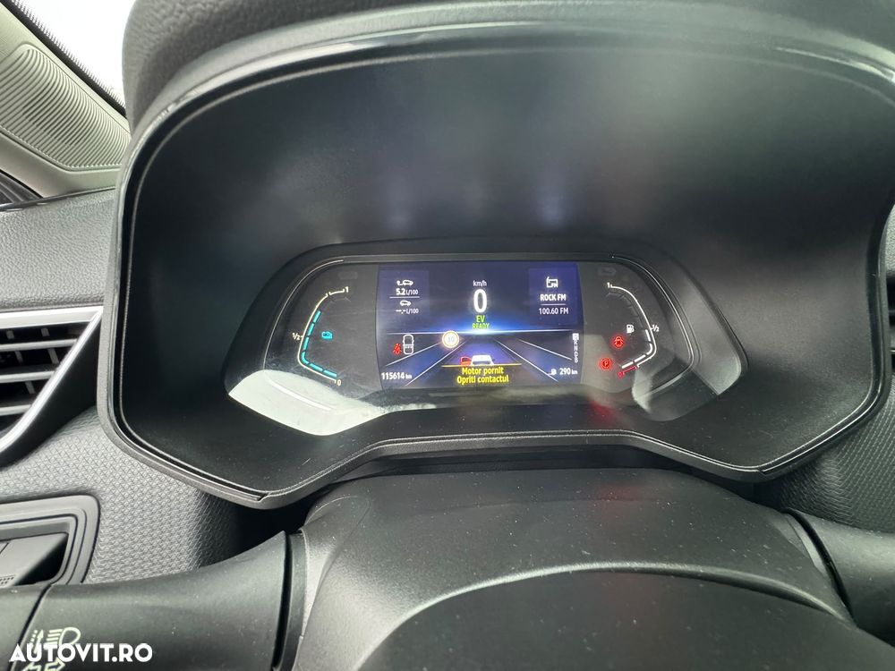 Renault Clio V E-Tech 145 Evolution - 17
