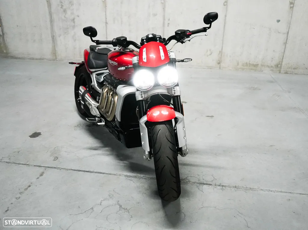 Triumph Rocket 3R - 11