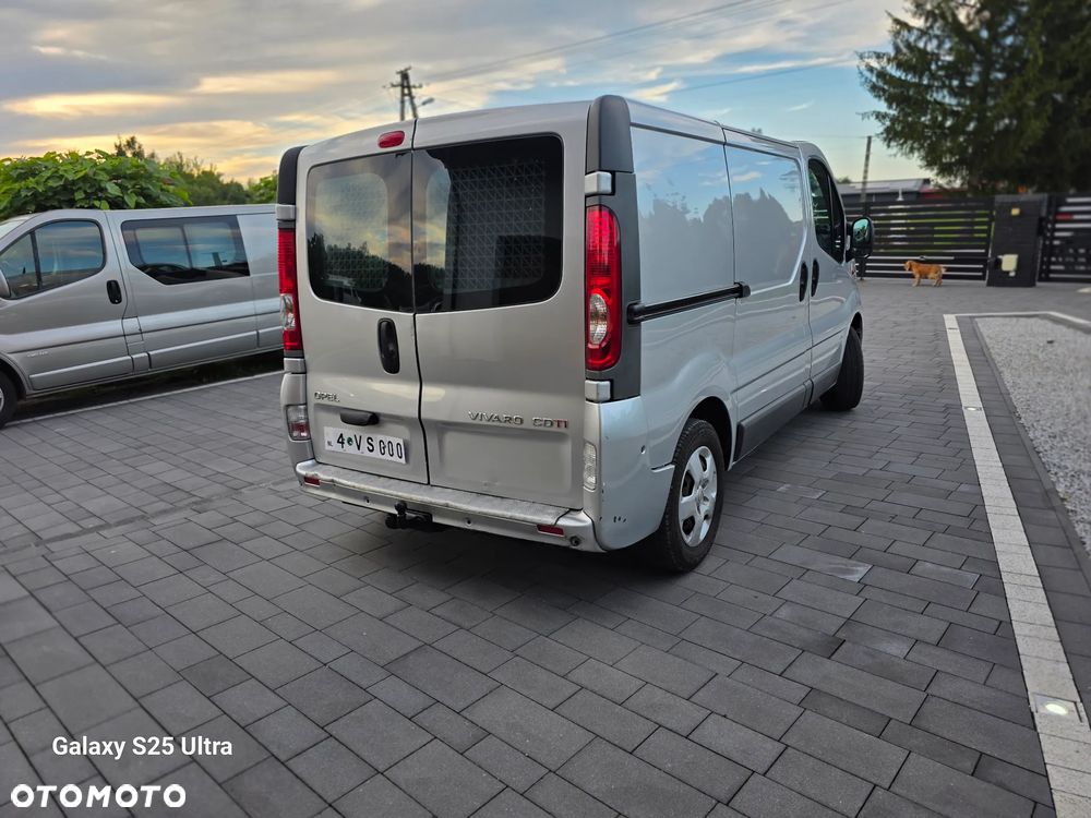 Opel Vivaro - 9