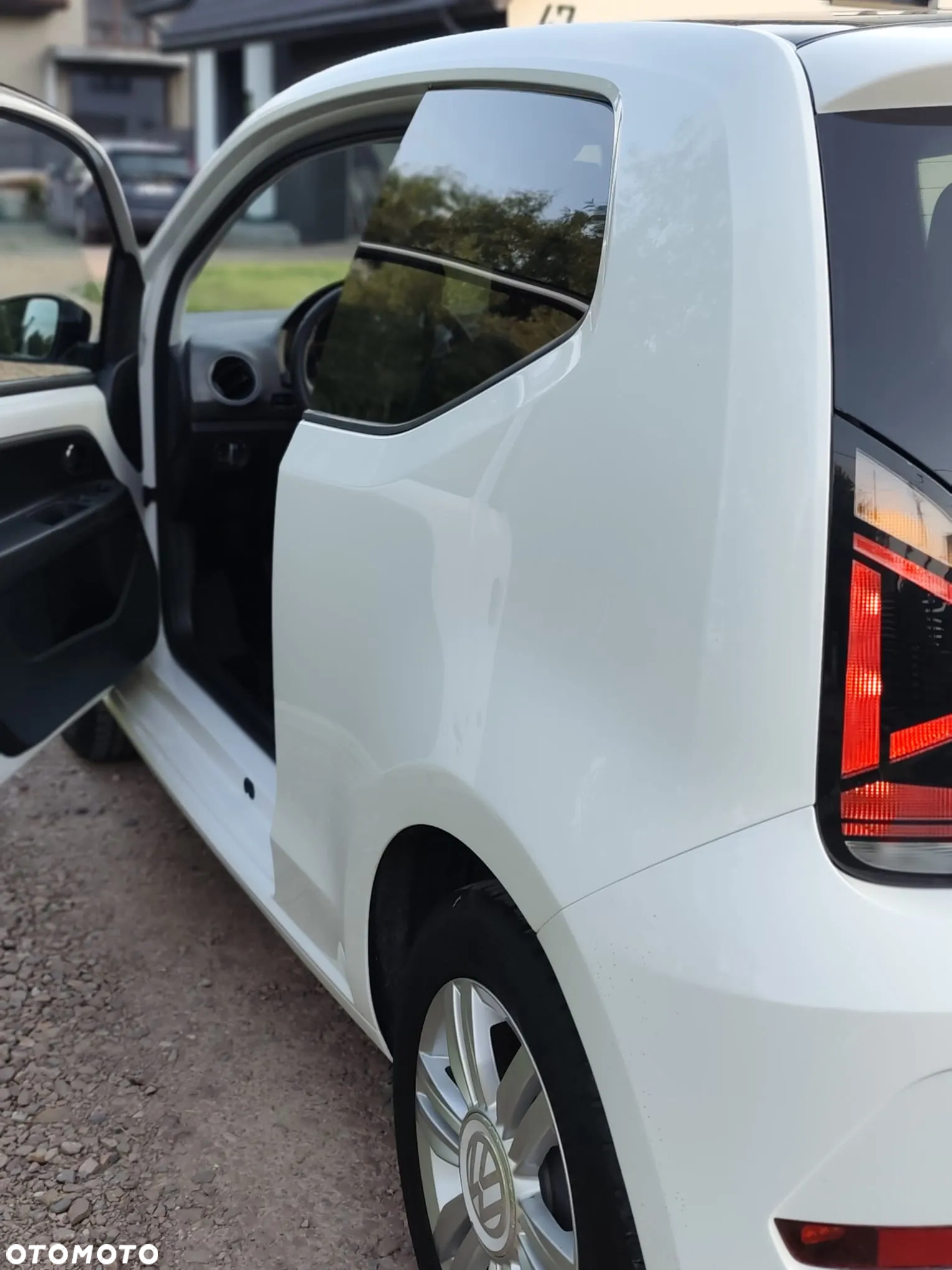 Volkswagen up! 1.0 TSI high - 18