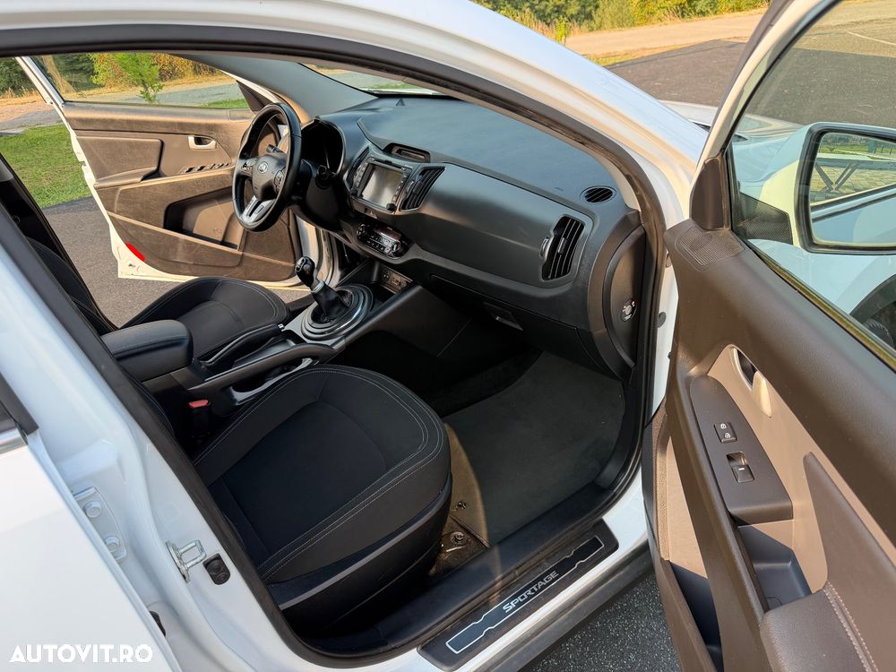 Kia Sportage 1.7 CRDI 2WD Vision - 9