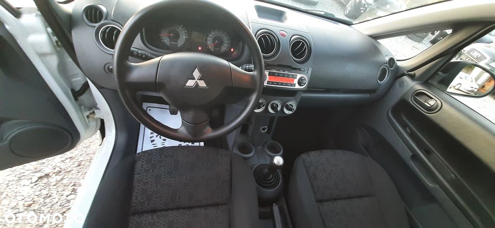 Mitsubishi Colt - 27
