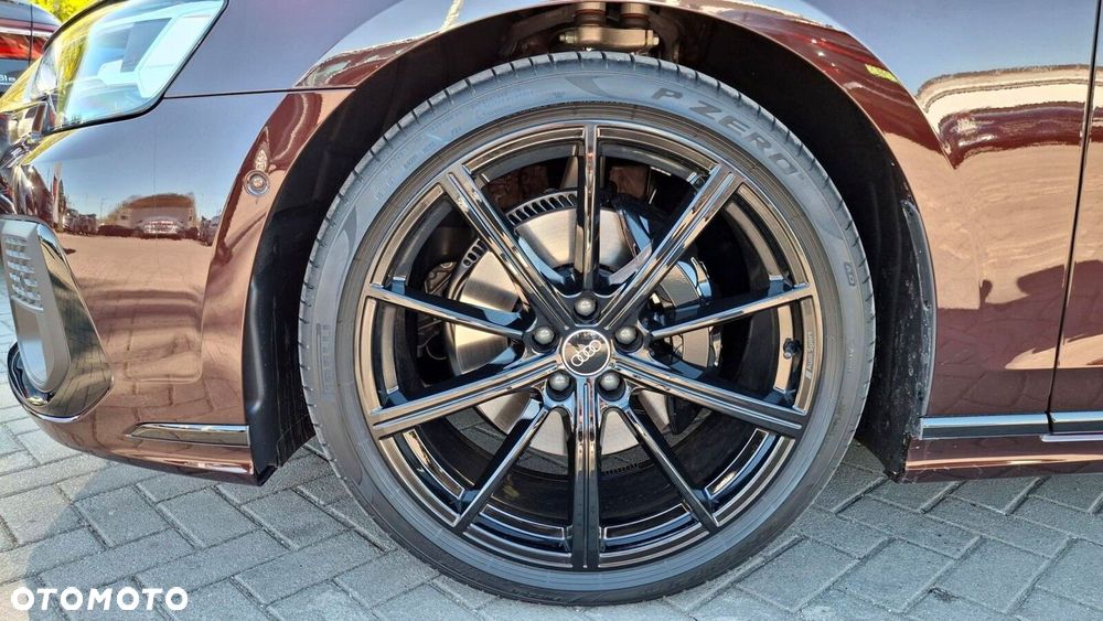 Audi A8 - 8