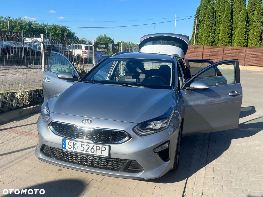 Kia Ceed 1.6 CRDi mHEV L Business Line - 1