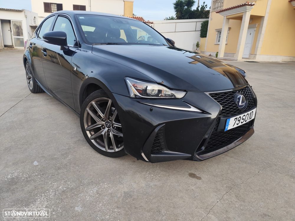 Lexus IS 300H F Sport - 15