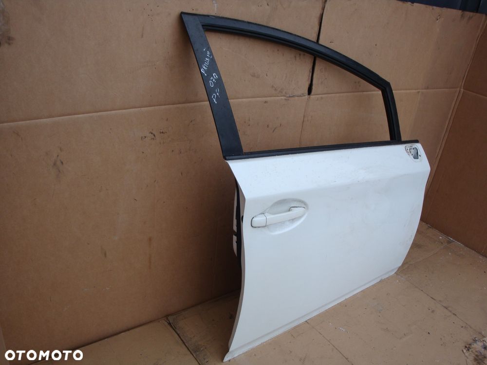 TOYOTA PRIUS III DRZWI PRAWE PRZEDNIE LAKIER 070 - 2