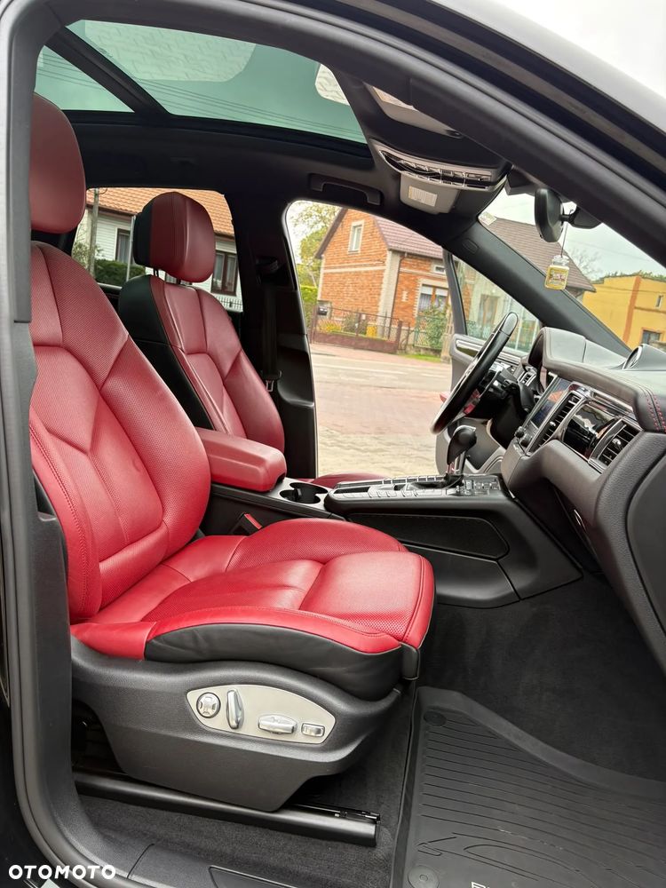 Porsche Macan Standard - 18