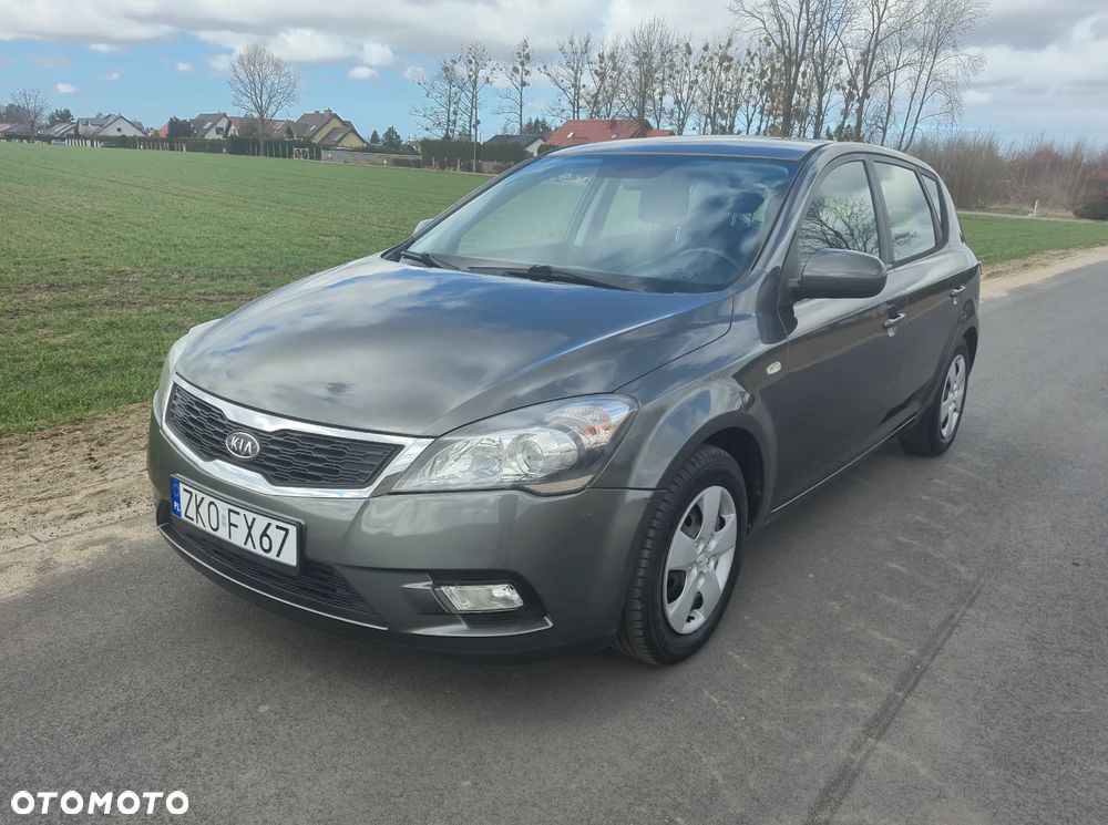 Kia Ceed 1.4 Comfort + - 1